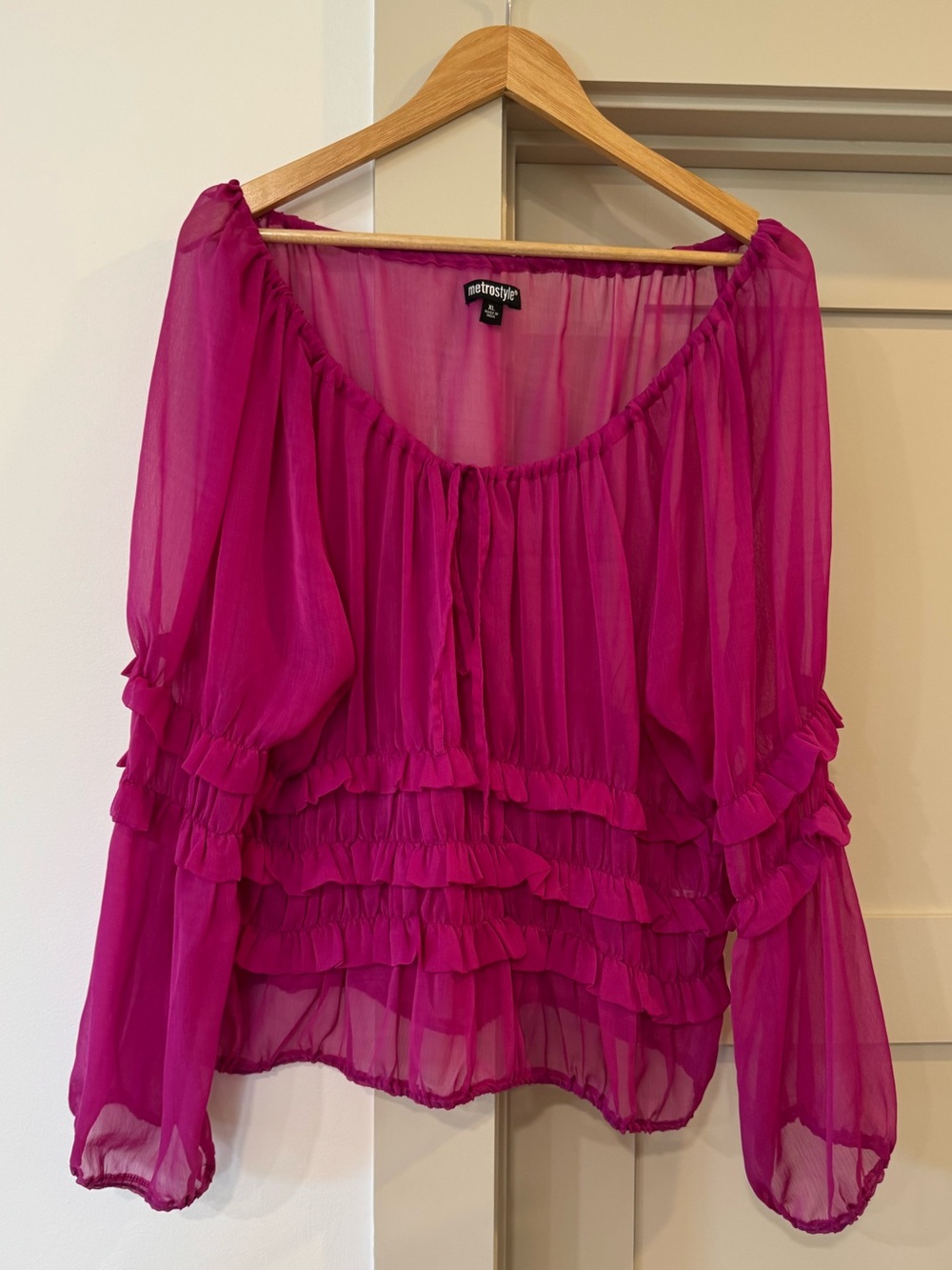 metrostyle Women’s sheer Fuchsia Ruffle Peasant Blouse